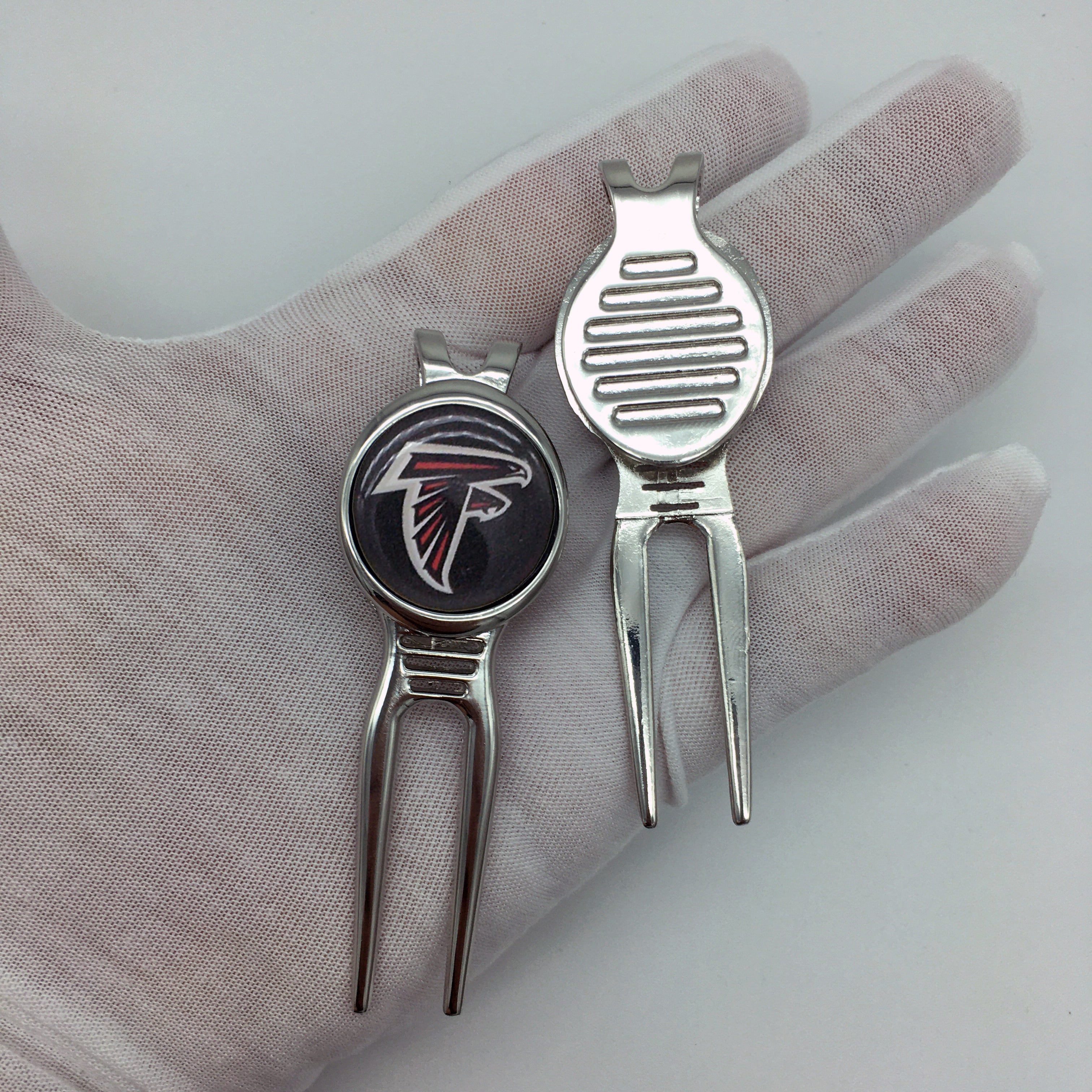 Atlanta Falcons Golf Ball Gift Set w/ Divot Repair Tool